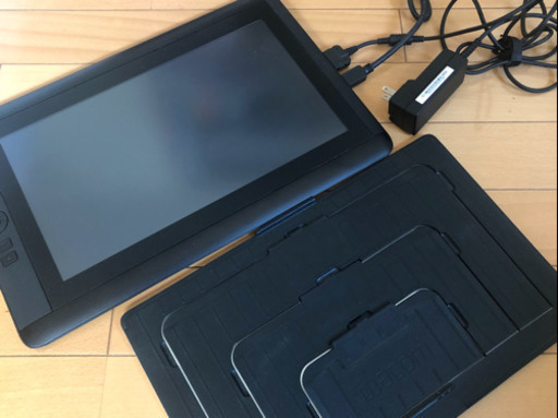 液晶タブレット wacom cintiq13HD