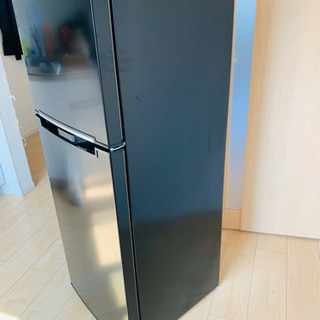 値下げ。超美品2019年製138L冷凍冷蔵庫