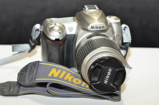ニコン NIKONのデジタル一眼レフカメラ D50 レンズセット