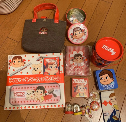 ぺこちゃんミニバッグペンケース缶バッチ ねこまる 甲南山手の家具の中古あげます 譲ります ジモティーで不用品の処分 ぺこちゃんミニバッグペンケース缶バッチ ねこまる 甲南山手の家具の中古あげます 譲ります ジモティーで不用品の処分