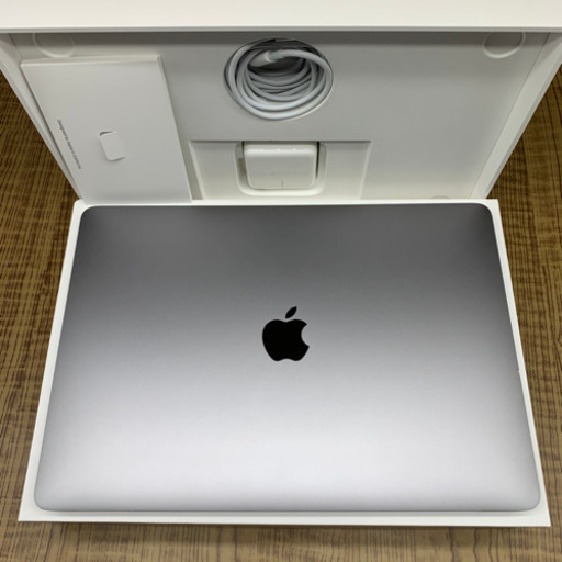 2025 Apple MacBook Air 13-inch M4 Chip 16GB RAM 512GB SSD Midnight 