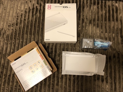 新品同 ニンテンドー DS Lite 本体 箱説明書付 ホワイト Nintendo
