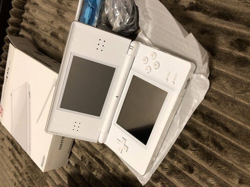 新品同 ニンテンドー DS Lite 本体 箱説明書付 ホワイト Nintendo