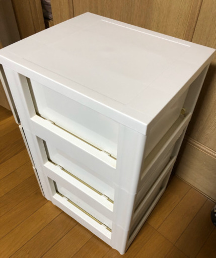 ニトリ 収納ケース 小物入れ プラスチック 収納ケース 3段 ホワイト 2点セット ペコペコアメ いづろ通の収納家具 収納ケース の中古あげます 譲ります ジモティーで不用品の処分