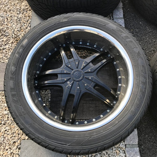 早い者勝ち！！305/45R22 アルミホイールタイヤセット！タンドラ