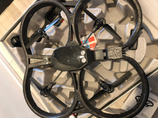 値下げしました。ドローン　Parrot AR Drone2.0