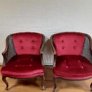 アンティーク調テーブルと椅子セット