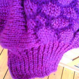 新品　紫　長袖　セーター　レディース　パープル　手編みニット　定価３０，０００円