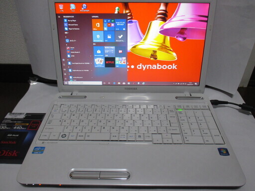 【美品爆速】東芝dynabook T451/57DWD ／新品ＳＳＤ２４０ＧＢ／新品バッテリー／Corei7ノートパソコン　リカバリー済 中古動作品