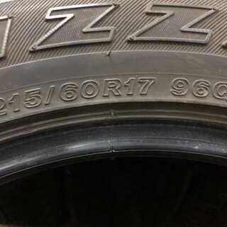 ミニオンズDVDセット❤️です！！大人気！！-BS BLIZZAK DM-V1 215/60R17 17インチ スタッドレス 4本 2016年製 C-HR クロスロード エクストレイル等　(TG301) クレジットカード QR決済可能