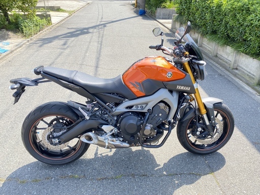ワンオーナー 2015年式 2192km 美車 ヤマハ MT-09 ABS カスタム多数！ETC装備で快適ツーリング♪