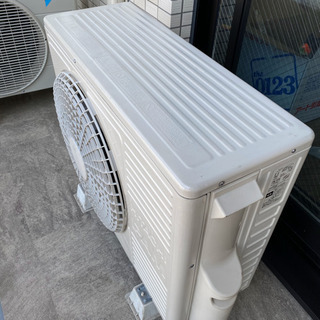 日立エアコン18畳　RASS56D2 (14年製造)