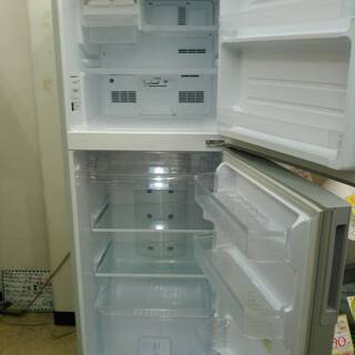 SHARP　シャープ　225L冷蔵庫　2017年　SJ-D23B　ファミリー冷蔵庫