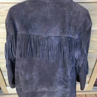 高級なスウェード 本革 フリンジ付きジャケット 風を切って走っても