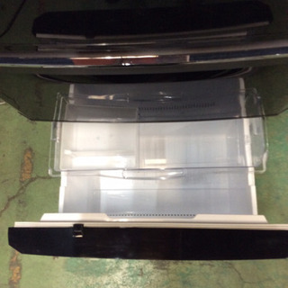 ブラック★3ドア冷蔵庫★2～3人暮らしにオススメ★三菱★335L★送料・設置無料地域有★