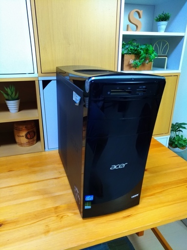 corei7メモリ8Gで超高性能！　SSD128G+HDD1000Gのダブル搭載★　4コア8スレッドCPU☆　グラフィックボード「Quadro K600」搭載でマルチディスプレイ可能★　デスクトップセパレート型♪　最新Windows10　64Bit　高級感のある光沢ブラックのAcer★　ゲーミングPC　DVDドライブ搭載　オマケで中古マウス付けれます♪