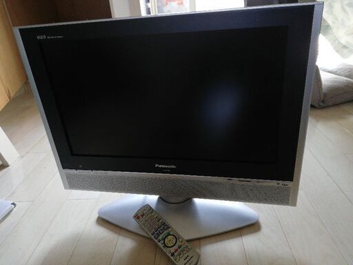 引取り限定\u0026日本製パナソニック22型TV 美品、傷汚れる無し