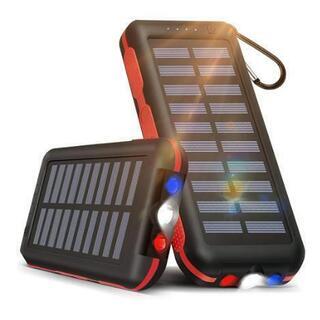取引中　　ソーラーモバイルバッテリー大容量＆LEDライト付き‼️