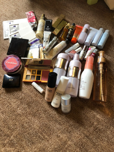 化粧品and フェイスパックandバック