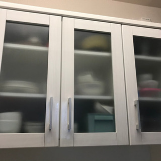 食器棚　キッチンボード　カップボード
