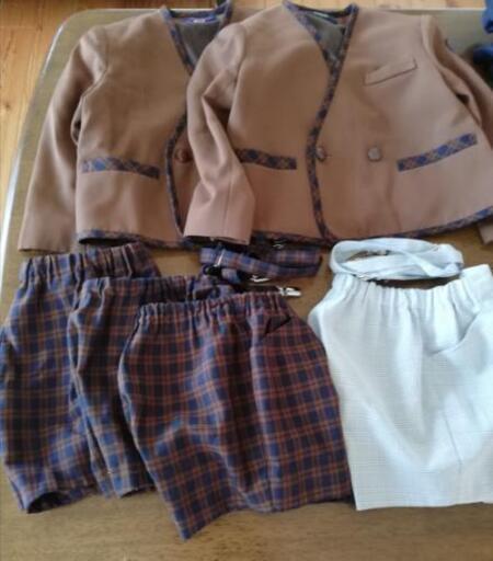 みどり野幼稚園制服体操着登園かばん一式 キテルクマ センター北の本 Cd Dvdの中古あげます 譲ります ジモティーで不用品の処分