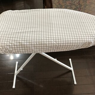 折り畳み式 アイロン台　（IKEAにて購入）