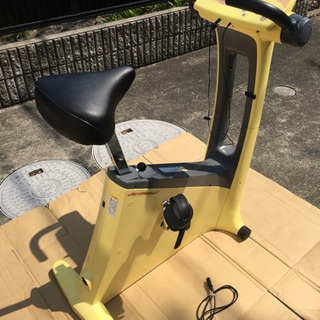 ◆Combi◆ Wellness コンビ ウェルネス    エアロバイク ■ai■ イエロー ★動作◯ 