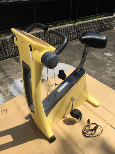 ◇Combi◇ Wellness コンビ ウェルネス エアロバイク □ai□ イエロー  