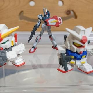 決まりました　機動戦士ガンダム　ミニフィギュア　3体