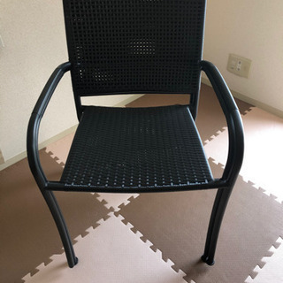 IKEAで購入した椅子です