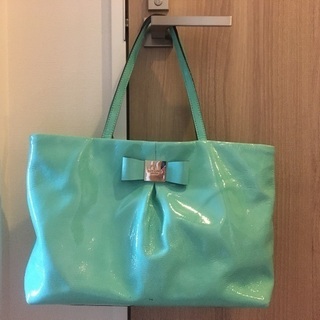 katespade エメラルドカラーバッグ