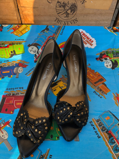 ☆新品☆ Guy Laroche ギラロッシュ　黒　ヒール　パンプス