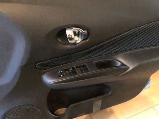 NOTE ノート E 12 フロント右 ドーア