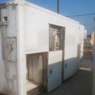 値下げしました)【格納式の棚付き】【3t車でも配送可】棚付き