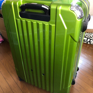 スーツケース　ライトグリーン