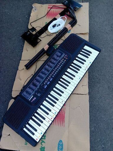 CASIO Tonebank CT-636 多彩な音色とリズムが搭載されたキーボード/専用スタンド付き