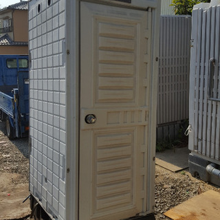 綺麗です。状態良し】仮設トイレ、汲み取り式、限定1台です。 高品質 
