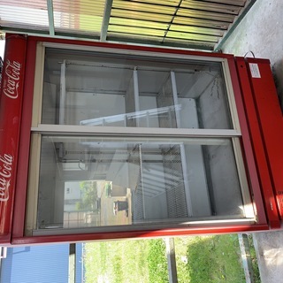 【ジャンク品】コカ・コーラモデルの冷蔵庫　642Ｌ　三菱　無料