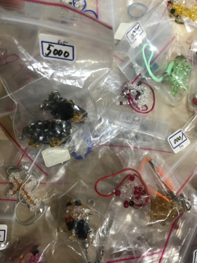 ハンドメイド水晶ビーズストラップ 約30点 ※値段交渉Ok