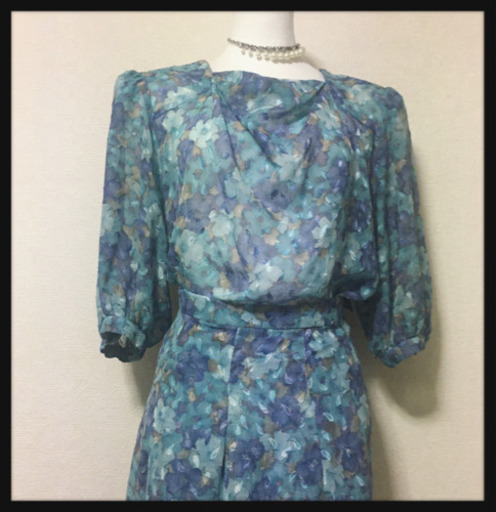 昭和レトロ ツーピース 花柄 水色 ヴィンテージ ワンピース風 セットアップ プロフ読んで頂きたい 佐原のワンピース の中古 古着あげます 譲ります ジモティーで不用品の処分