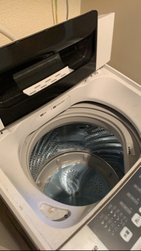 Hisense 全自動電気洗濯機 HW-E5502です。