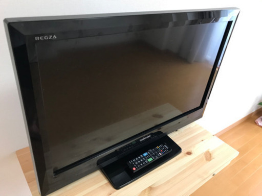 東芝　レグザ　REGZA 32型