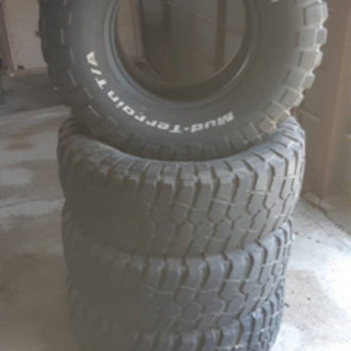 BF Good rich mud-terrain 305/70R16