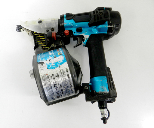 本物 動作未確認 makita/マキタ 高圧 エア釘打 エアダスタ付 65mm 