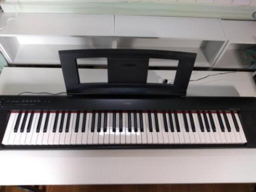 ヤマハ　YAMAHA　電子キーボード　piaggero NP-32-B