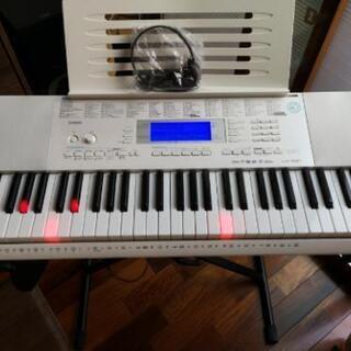 カシオ光ナビゲーション電子キーボード標準61鍵とスタンドセット