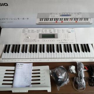 カシオ光ナビゲーション電子キーボード標準61鍵とスタンドセット
