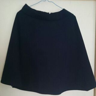 紺色フレアースカート  100円