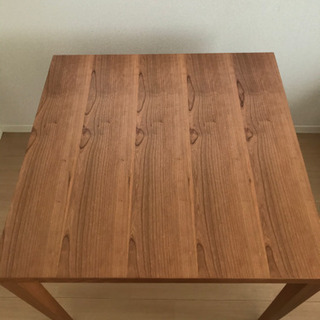 ACTUS アクタス ダイニングテーブル　ブラックチェリー　W80×D80×H72