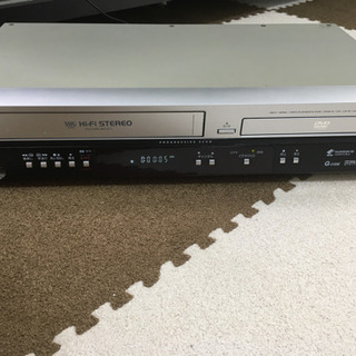 ビデオ一体型DVDプレーヤー　日立　DVL-PF8
